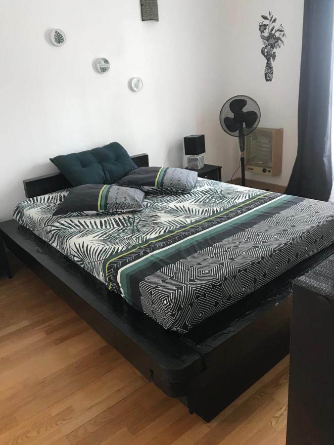 Chambre En Ardeche Du Sud Saint-Remeze Εξωτερικό φωτογραφία